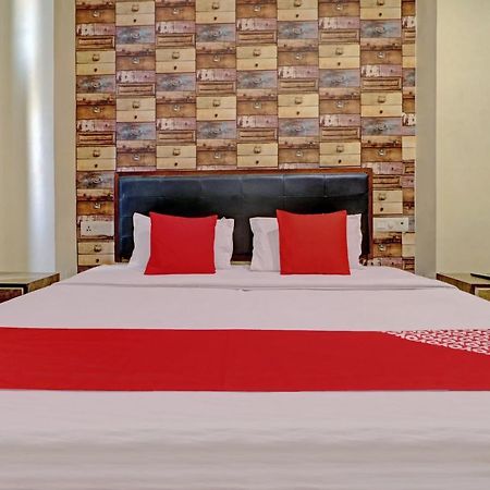لوديانا Oyo 74073 Hotel Abhishek المظهر الخارجي الصورة