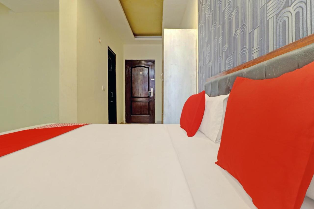 لوديانا Oyo 74073 Hotel Abhishek المظهر الخارجي الصورة