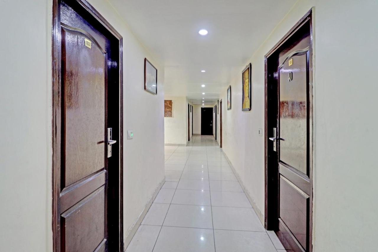 لوديانا Oyo 74073 Hotel Abhishek المظهر الخارجي الصورة