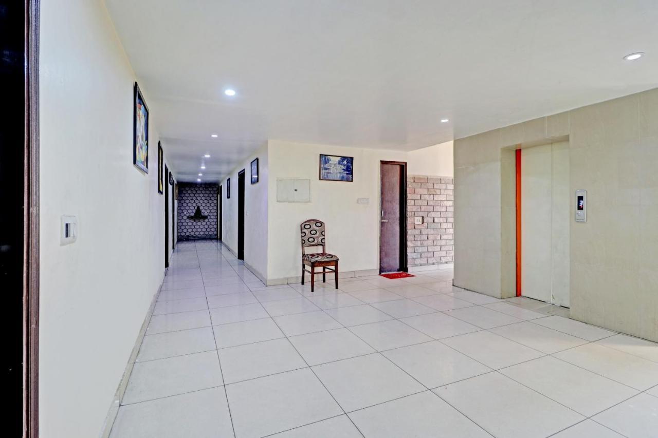 لوديانا Oyo 74073 Hotel Abhishek المظهر الخارجي الصورة