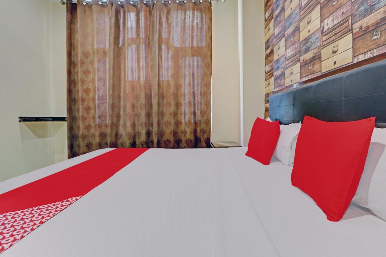 لوديانا Oyo 74073 Hotel Abhishek المظهر الخارجي الصورة