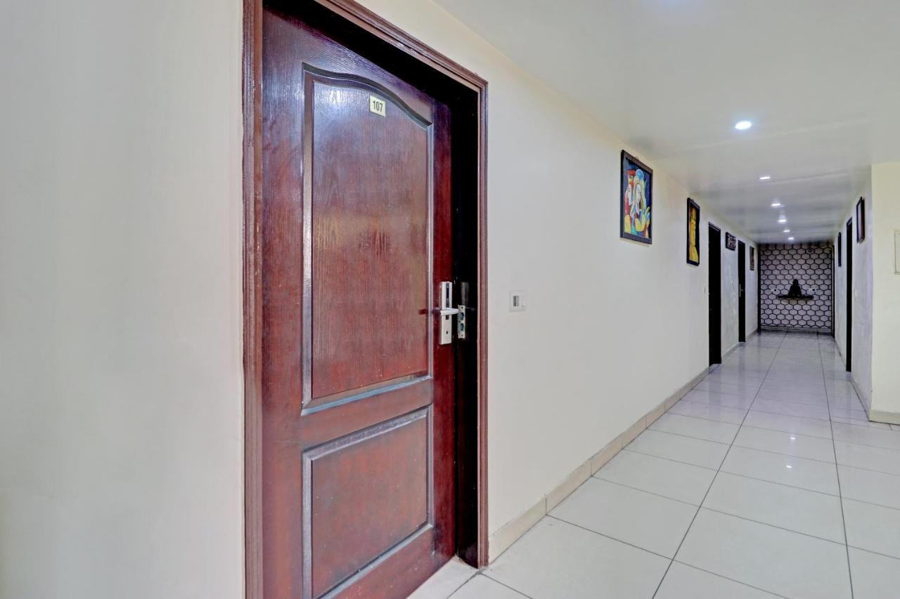 لوديانا Oyo 74073 Hotel Abhishek المظهر الخارجي الصورة